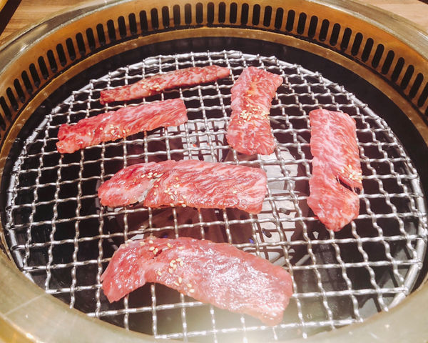 <茶六燒肉堂>公益店 台中一日遊 美食不間斷 高品質燒烤 CP值爆表 一吃愛上 就怕你飽到不行 ~ 2019.06.08