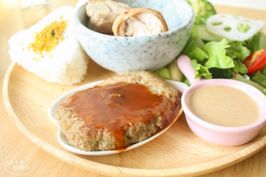 每日限量特濃200%抹茶重乳酪！隱身於巷弄的日式早午餐與定食。隱家茶寮 Hideaway Cafe @J&A的旅行