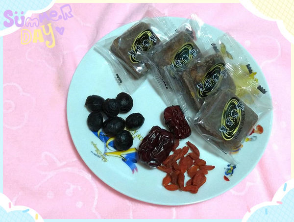 台灣必買伴手禮,宅配好物~黑金傳奇/黑糖薑母茶、紅棗桂圓茶!冬天喝熱的,夏天吃冰的,超方便飲品!