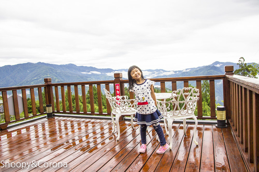 【桃園住宿】拉拉山住宿推薦/拉拉山和風山莊/烤肉民宿推薦~浪漫歐式白色木屋,一年四季皆有不同美景