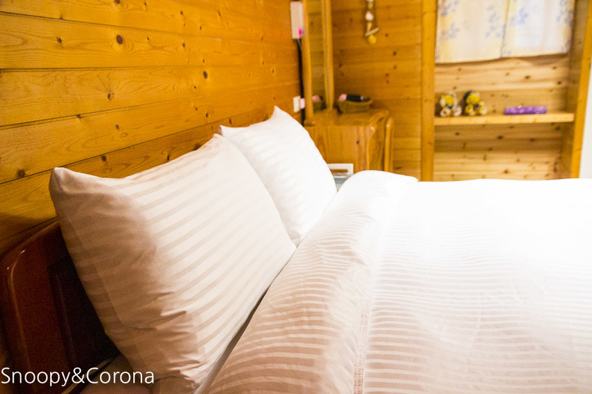 【桃園住宿】拉拉山住宿推薦/拉拉山和風山莊/烤肉民宿推薦~浪漫歐式白色木屋,一年四季皆有不同美景