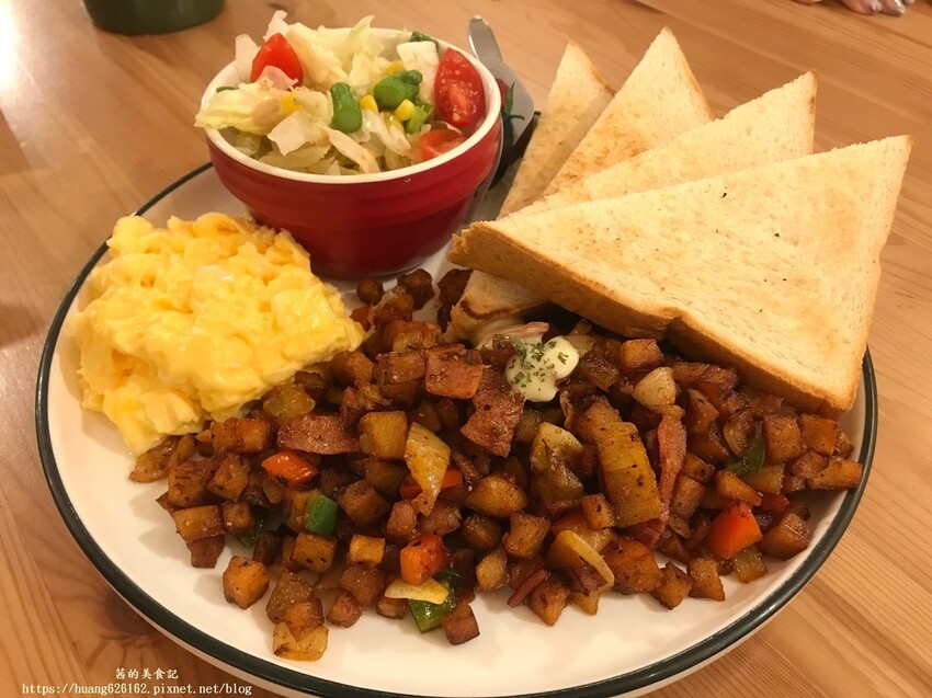 【新北三重區】三重美食『原昇行』隱藏巷弄中早午餐,現點現製作 附餐及配菜都自己搭配, CP值頗高~