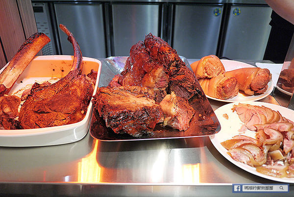 【晶豐百匯】新竹BUFFET吃到飽餐廳/2019全新開幕/超霸氣海鮮船/主打高cp值吃到飽餐廳/新竹火車站吃到飽美食