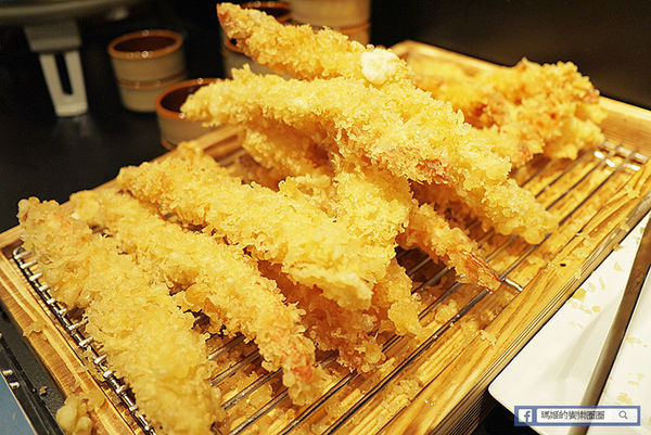 【晶豐百匯】新竹BUFFET吃到飽餐廳/2019全新開幕/超霸氣海鮮船/主打高cp值吃到飽餐廳/新竹火車站吃到飽美食