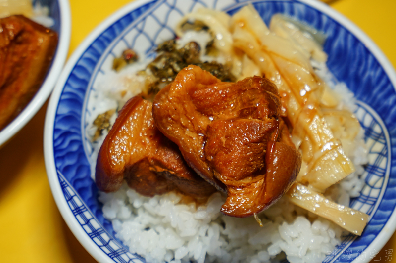 [花蓮早餐推薦]二訪鼎吉大腸鮮蚵麵線/爌肉飯-這家蚵仔超大顆又鮮美 雙料大腸麵線必吃 花蓮重慶市場美食