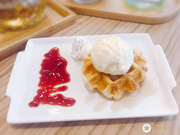 《法蘭基的咖啡館》三重下午茶好去處 ~真心推薦~環境舒適安靜~老闆服務貼心~有夠放鬆❤️2019.06.15