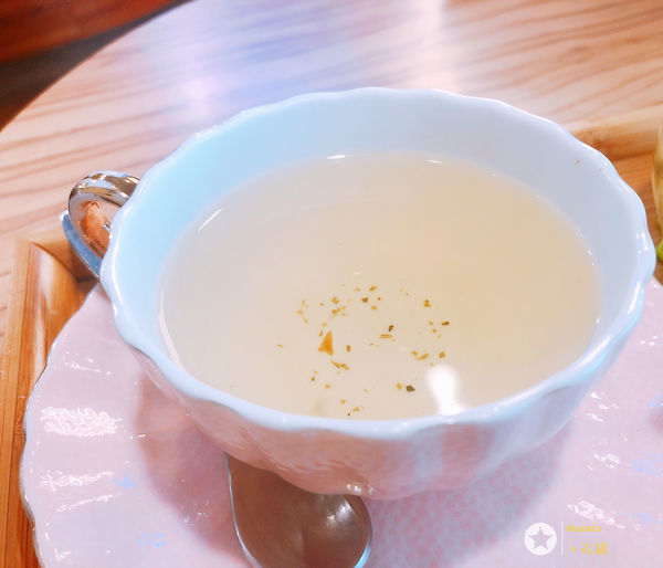 《法蘭基的咖啡館》三重下午茶好去處 ~真心推薦~環境舒適安靜~老闆服務貼心~有夠放鬆❤️2019.06.15