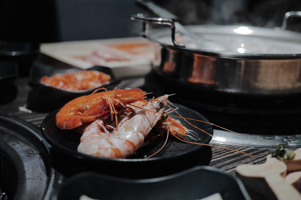 大花說好客燒烤台中燒肉燒烤餐廳吃到飽活淡菜橫膈膜琥珀蝦嘉士伯啤酒與調酒21 大花說好客燒烤台中燒肉燒烤餐廳吃到飽活淡菜橫膈膜琥珀蝦嘉士伯啤酒與調酒21