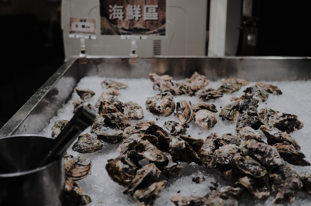 大花說好客燒烤台中燒肉燒烤餐廳吃到飽活淡菜橫膈膜琥珀蝦嘉士伯啤酒與調酒06 大花說好客燒烤台中燒肉燒烤餐廳吃到飽活淡菜橫膈膜琥珀蝦嘉士伯啤酒與調酒06