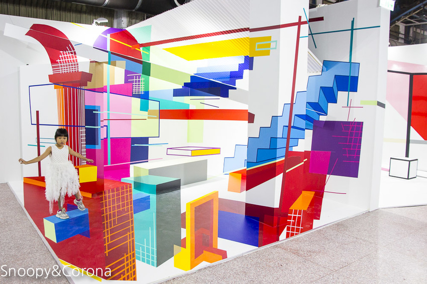 【台北展覽】聚膠行動 #TapeArt 全球首展～用膠帶貼出藝術，從平面畫作至立體空間，還有炫麗的夜視長廊