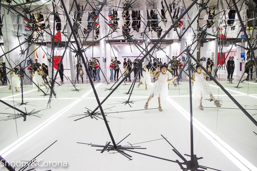 【台北展覽】聚膠行動 #TapeArt 全球首展～用膠帶貼出藝術，從平面畫作至立體空間，還有炫麗的夜視長廊