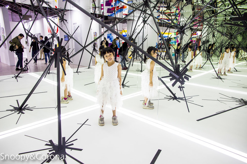 【台北展覽】聚膠行動 #TapeArt 全球首展～用膠帶貼出藝術，從平面畫作至立體空間，還有炫麗的夜視長廊