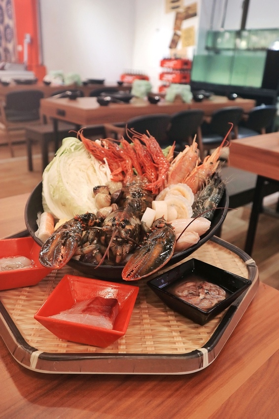 2019-07-23 08.49.35 1-01.jpeg