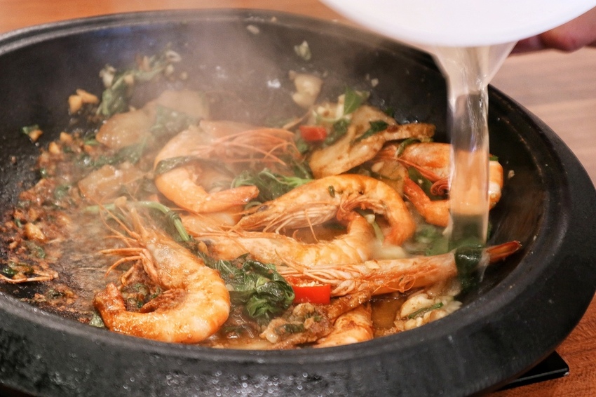 2019-07-23 08.49.33 3-01.jpeg