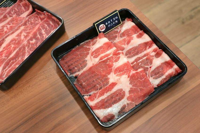 2019-07-23 08.49.32 4-01.jpeg