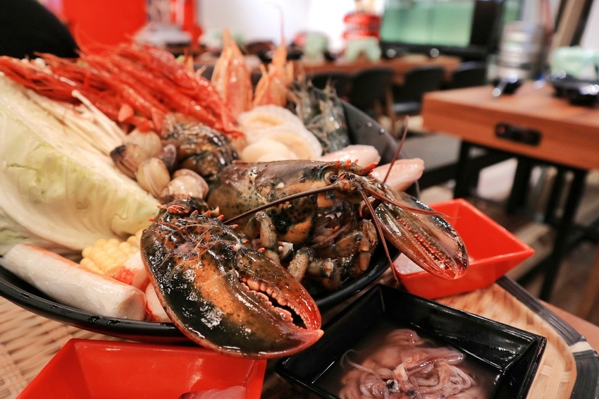 2019-07-23 08.49.24 2-01.jpeg