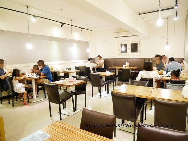 【汐止人氣早餐】魔法樂食早餐屋 #早午餐 # 漢堡 #蛋餅 #三明治 #煙燻熱狗堡 #汐止好吃早餐 (19).JPG