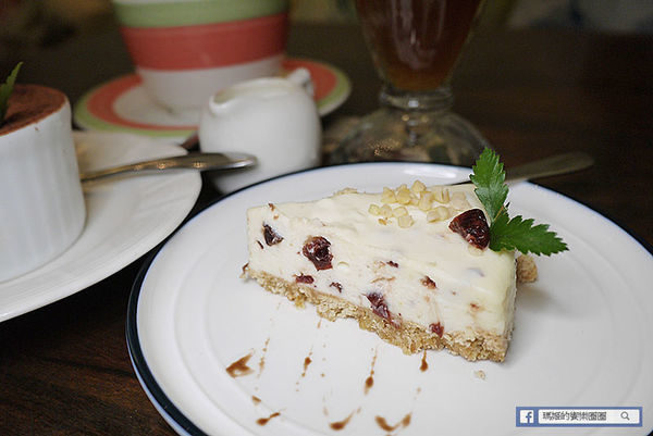 內湖義式餐廳【CalaCala義大利廚房內湖店】比臉大厚切沙朗牛排/義式鄉村風餐廳