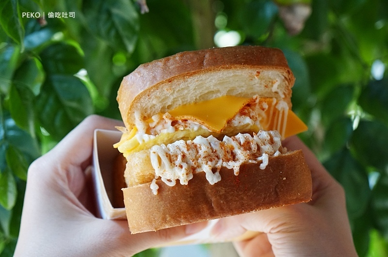 偷吃吐司.南機場美食.南機場早餐.偷吃吐司菜單.偷吃吐司台北.南機場必吃.韓國吐司.韓系吐司.萬華美食.