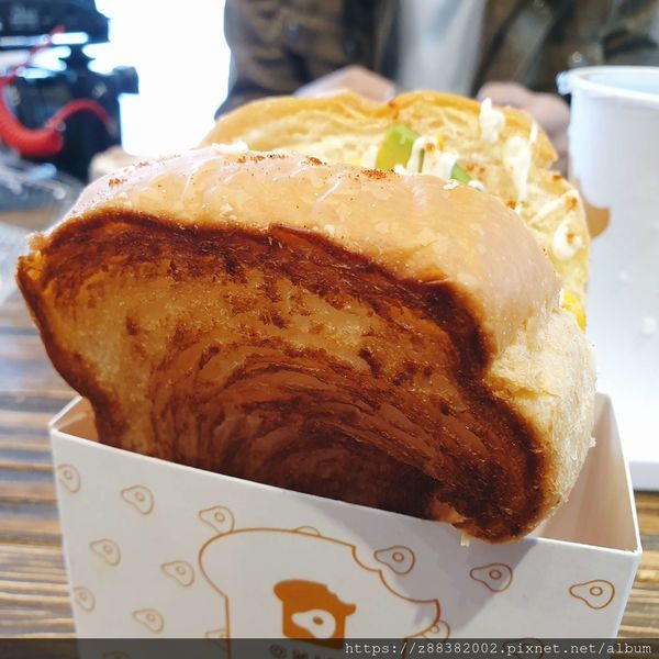 偷吃吐司 偷吃吐司