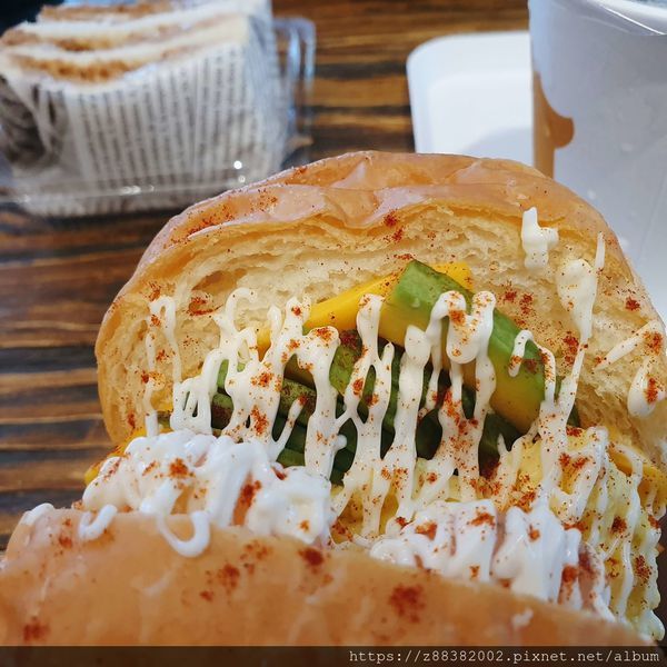 偷吃吐司 偷吃吐司