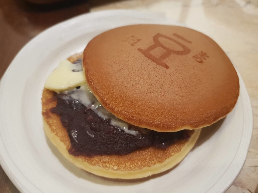 【花蓮.市區】豆和寮日式甜點。寵物友善須裝提籠。推培茶歐蕾+伯爵茶和果子+抹茶提拉米蘇+櫻花水信水餅