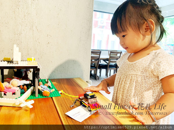 《台南-東區》熱鬧市中心/成大校區/親子遊戲/桌遊聚會/飲品無限暢飲-「樂河親子咖啡屋」