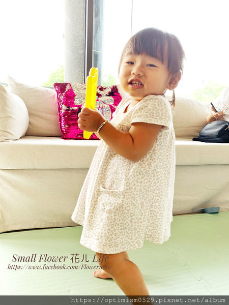 《台南-東區》熱鬧市中心/成大校區/親子遊戲/桌遊聚會/飲品無限暢飲-「樂河親子咖啡屋」