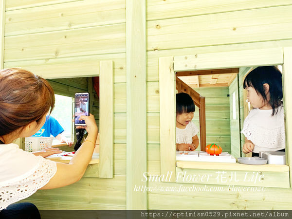 《台南-東區》熱鬧市中心/成大校區/親子遊戲/桌遊聚會/飲品無限暢飲-「樂河親子咖啡屋」