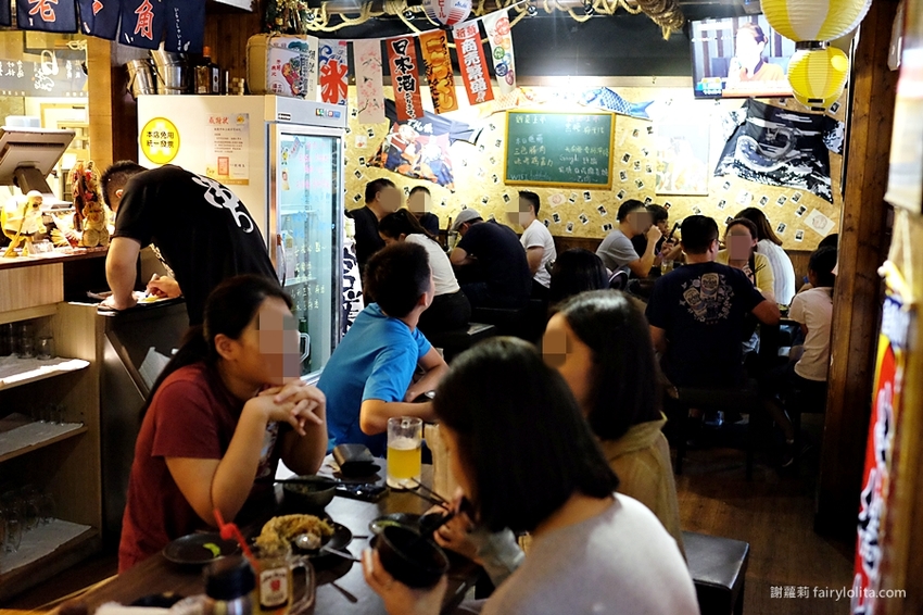 老串角居酒屋。Google分數4.9,網友譽為「在地最強日式居酒屋」,沒有排隊還不見吃得到! @蹦啾♥謝蘿莉 La vie heureuse