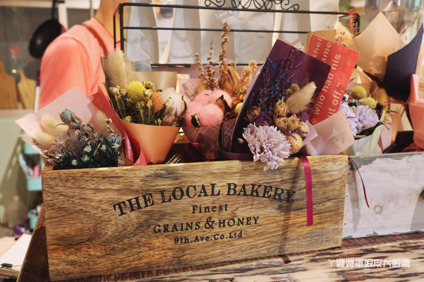 新竹美食推薦紅瓦紫藤!藏身在竹北新瓦屋小法式鄉村風格早午餐咖啡廳,浪漫氣質老闆娘一手打造