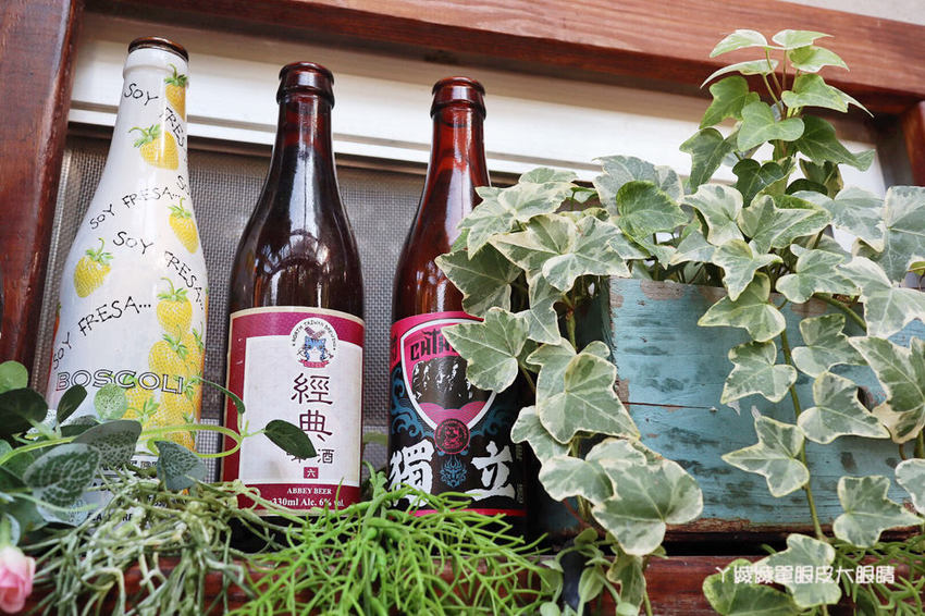 新竹美食推薦紅瓦紫藤!藏身在竹北新瓦屋小法式鄉村風格早午餐咖啡廳,浪漫氣質老闆娘一手打造