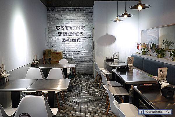 中山牛肉麵【神仙川味牛肉麵/GTD手搖飲】台北牛肉麵節盲測雙料冠軍/大碗滿意天官賜福麵