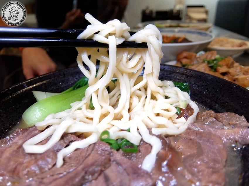 4牛肉麵(清燉)(小)3.jpg