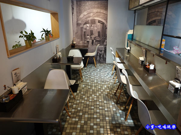 用餐環境-神仙牛肉麵 (4).jpg