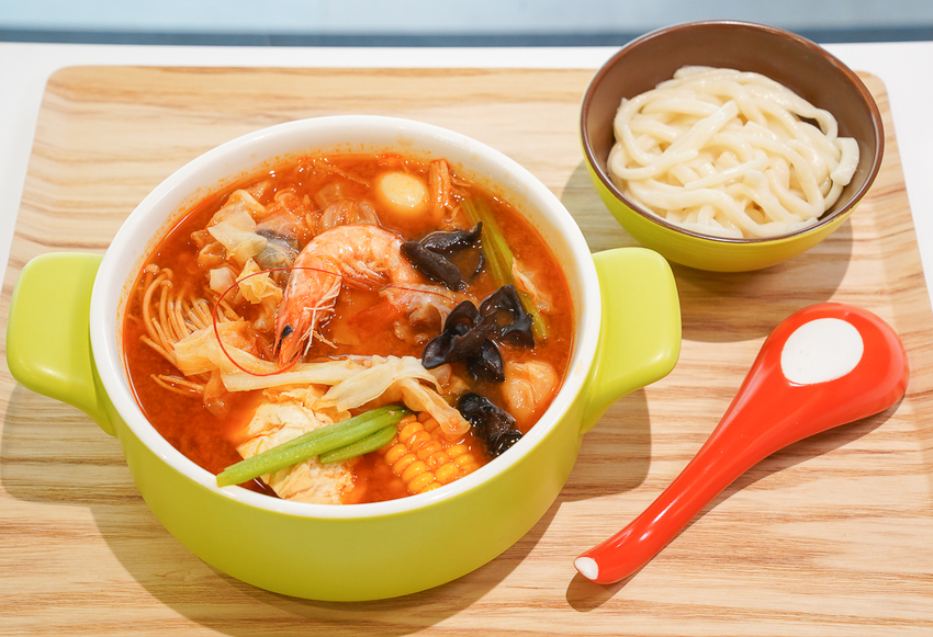 [高雄]12MINI高雄裕誠店-王品石二鍋新品牌(含菜單)~經典獨享鍋130元起內容超豐富 - 美食好芃友