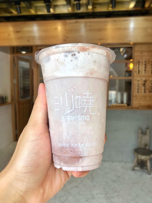 中部人氣名店來台南囉!你在喝「沙曉 」?【沙曉綠豆沙牛乳】 均一價40元 還有隱藏版「黑豆沙牛乳」快來跟上是沙曉風吧 台南美食l台南新店 | 小白只饗ㄔ美食