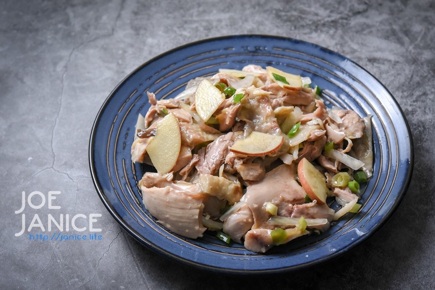 中壢夜市美食【雞老闆 手撕鹽水雞】 80元蔬菜任你裝滿滿 - 潔妮食旅生活