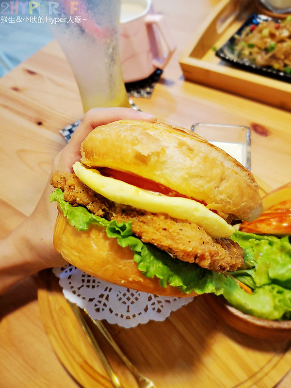 不限時咖啡 台中,南屯下午茶,南屯午餐,南屯咖啡,南屯甜點,南屯美食,南屯輕食,台中下午茶,台中不限時咖啡,台中不限時餐廳,台中午餐,台中咖啡,台中咖啡推薦,台中商業午餐,台中定食,台中早午餐,台中早午餐 好停車,台中早午餐推薦,台中甜點,台中美食,台中輕食,台中飲品,米克咖啡,米克咖啡 台中 @強生與小吠的Hyper人蔘~