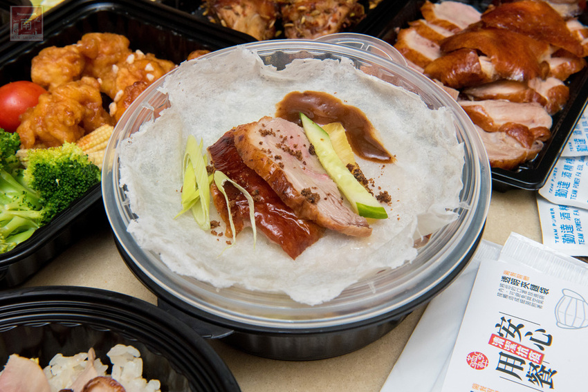 【臺南美食】防疫套餐新選擇|招牌半鴨三吃|手路菜一道100元起|烤鴨需事先預約|提供線上訂餐.線上結帳|共享一桌飯就是最好的時光~滿玥軒 - 南人幫