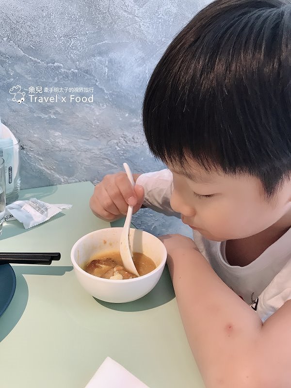 【食】桃園◆享鴨｜一鴨三吃，皮脆肉多汁，烤鴨與中華料理的美味新關係 @魚兒 x 牽手明太子的「視」界旅行