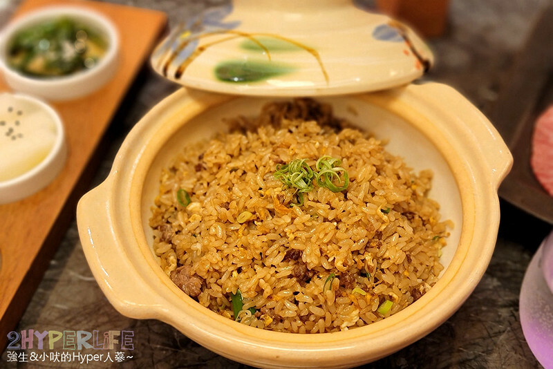 超狂和牛專門店！使用日本冠軍和牛，肉七海雙人套餐CP高，極厚和牛舌太美味啦～大包廂裡竟然還有專屬KTV空間！