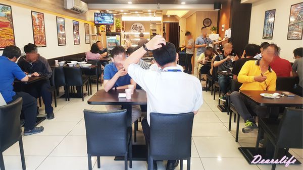 【新竹．東區】嫚饗麵食館ManXian｜傳統口味 獨家改良的平價美食｜餛飩麵、滑蛋咖哩、各式炒飯｜近清交、竹科、好事多