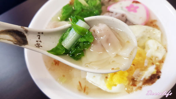 【新竹．東區】嫚饗麵食館ManXian｜傳統口味 獨家改良的平價美食｜餛飩麵、滑蛋咖哩、各式炒飯｜近清交、竹科、好事多