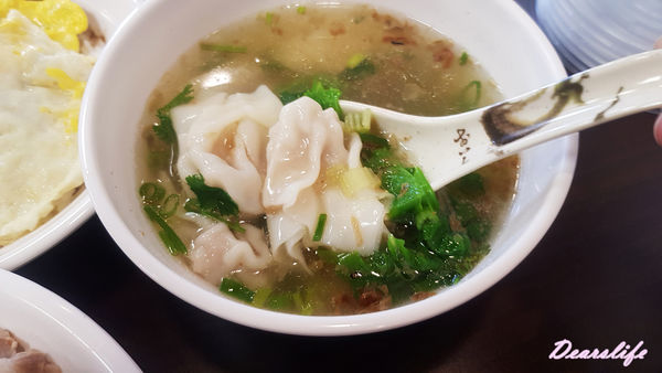 【新竹．東區】嫚饗麵食館ManXian｜傳統口味 獨家改良的平價美食｜餛飩麵、滑蛋咖哩、各式炒飯｜近清交、竹科、好事多