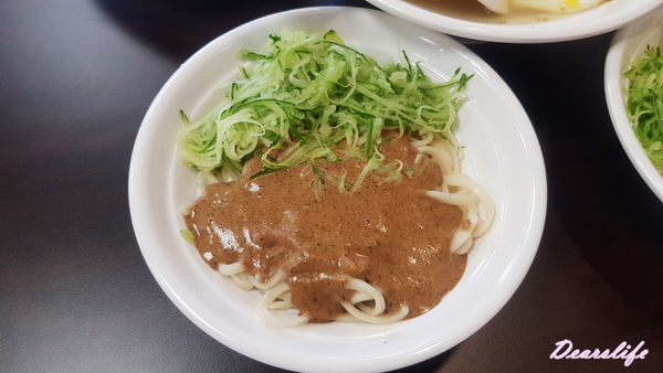 【新竹．東區】嫚饗麵食館ManXian｜傳統口味 獨家改良的平價美食｜餛飩麵、滑蛋咖哩、各式炒飯｜近清交、竹科、好事多