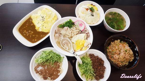 【新竹．東區】嫚饗麵食館ManXian｜傳統口味 獨家改良的平價美食｜餛飩麵、滑蛋咖哩、各式炒飯｜近清交、竹科、好事多