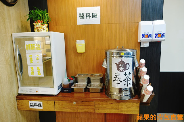 [食記] 新竹東區-嫚饗麵食館MAN XIANG 麵食 CP值爆表的食神等級雙蛋滷肉飯 滑蛋咖哩 便宜又大碗的麵飯選擇 來份平價小吃充滿一天元氣