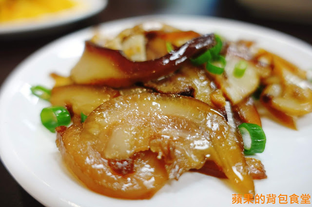 [食記] 新竹東區-嫚饗麵食館MAN XIANG 麵食 CP值爆表的食神等級雙蛋滷肉飯 滑蛋咖哩 便宜又大碗的麵飯選擇 來份平價小吃充滿一天元氣