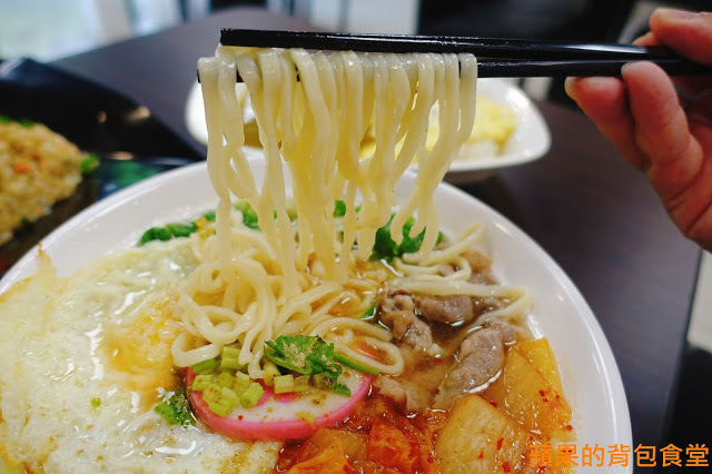 [食記] 新竹東區-嫚饗麵食館MAN XIANG 麵食 CP值爆表的食神等級雙蛋滷肉飯 滑蛋咖哩 便宜又大碗的麵飯選擇 來份平價小吃充滿一天元氣